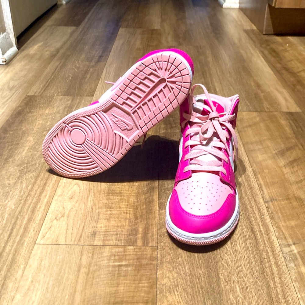 Jordan 1 fierce pink high tops 6Y